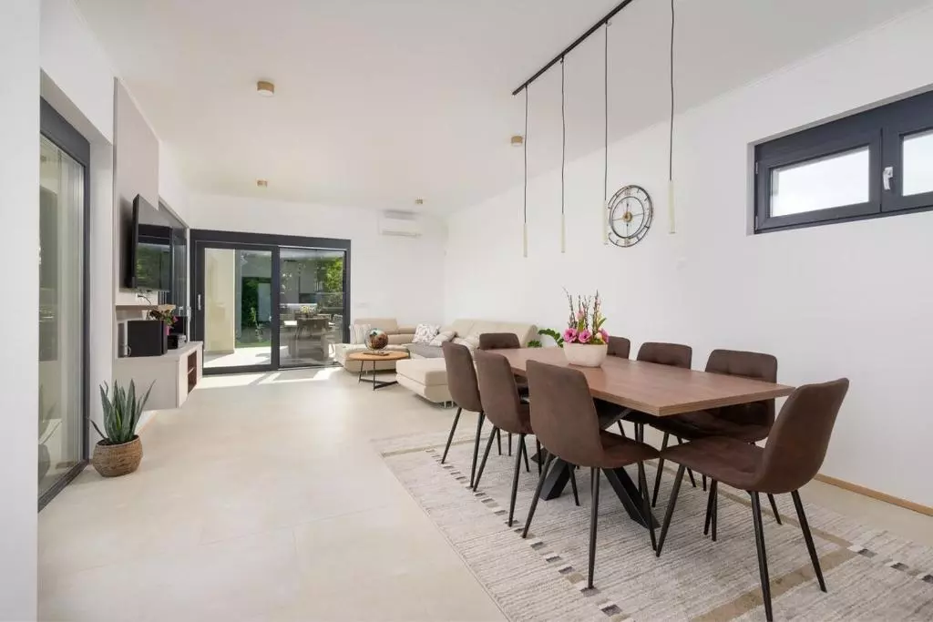 3-bedroom Villa In Rovinj, Croatia (139 M²)