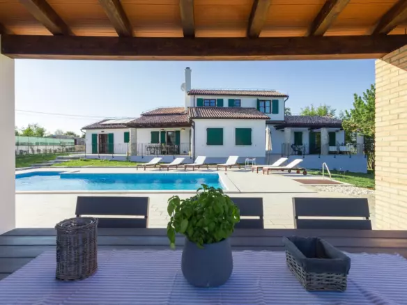 4-bedroom Detached House In Hrboki, Croatia (220 M²)