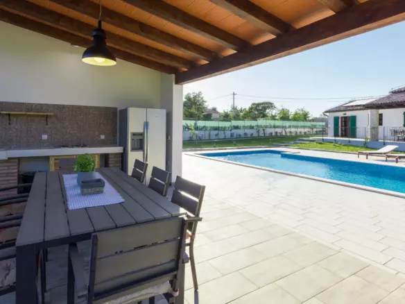 4-bedroom Detached House In Hrboki, Croatia (220 M²)