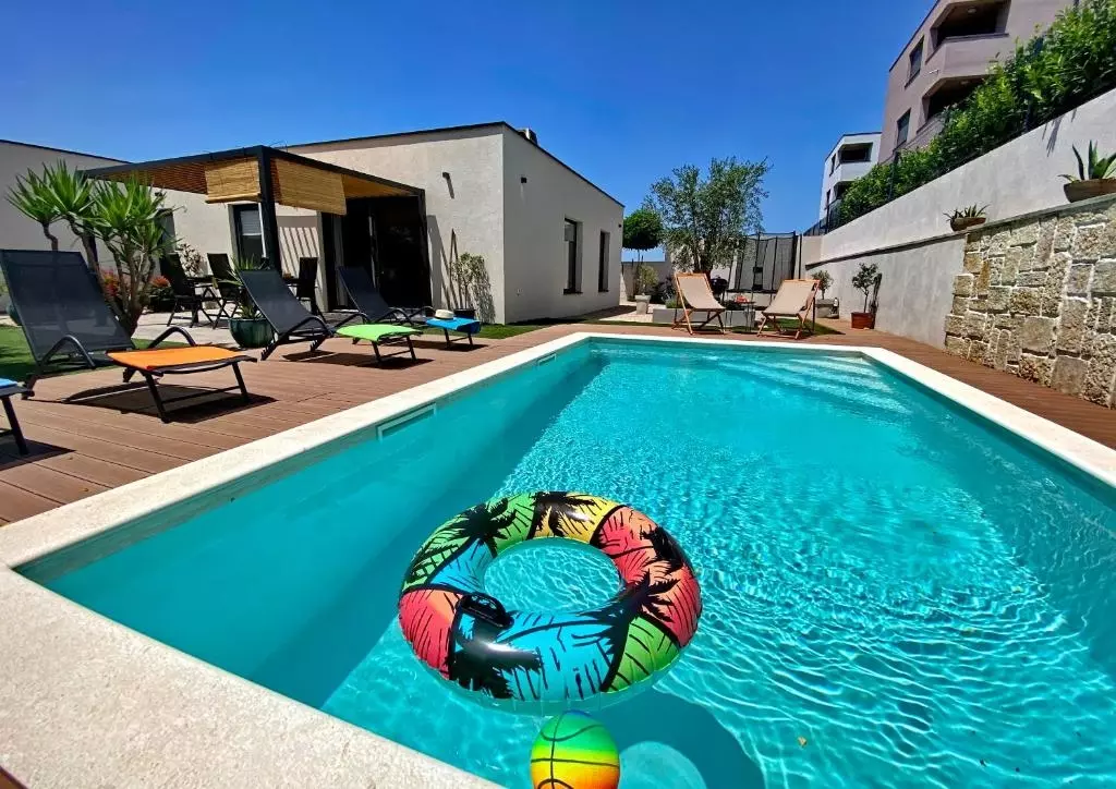 2-bedroom Apartment In Sveti Filip I Jakov, Croatia (110,42 M²)