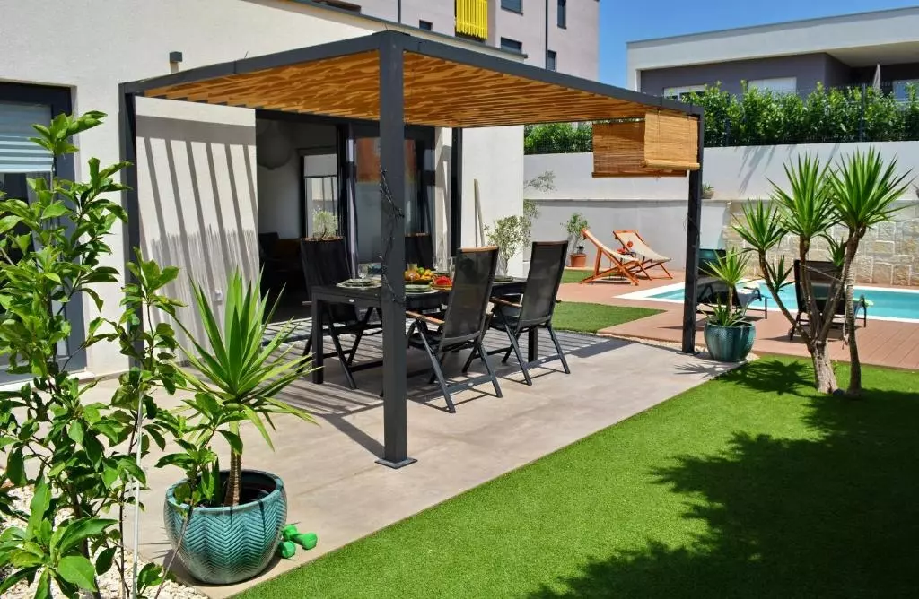 2-bedroom Apartment In Sveti Filip I Jakov, Croatia (110,42 M²)