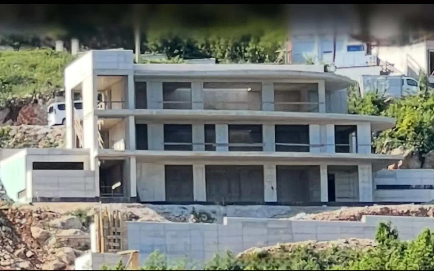 5-bedroom Villa In Medveja, Croatia (450 M²)