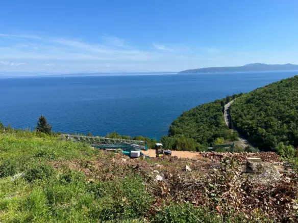 Land In Medveja, Croatia (1.080 M²)