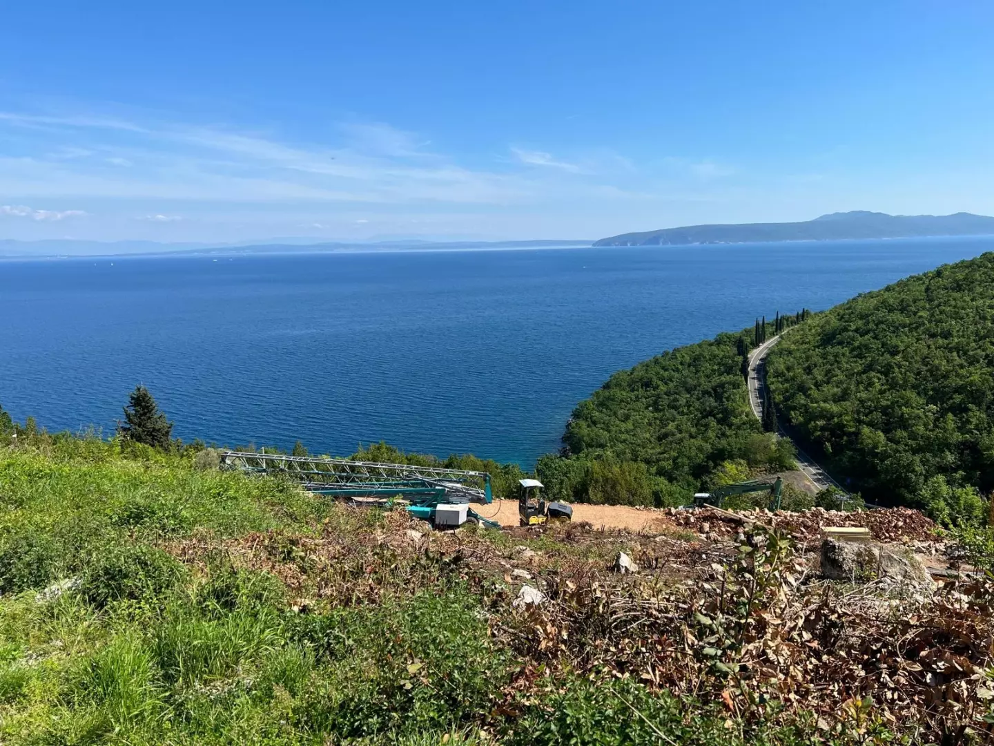 Land In Medveja, Croatia (1.080 M²)