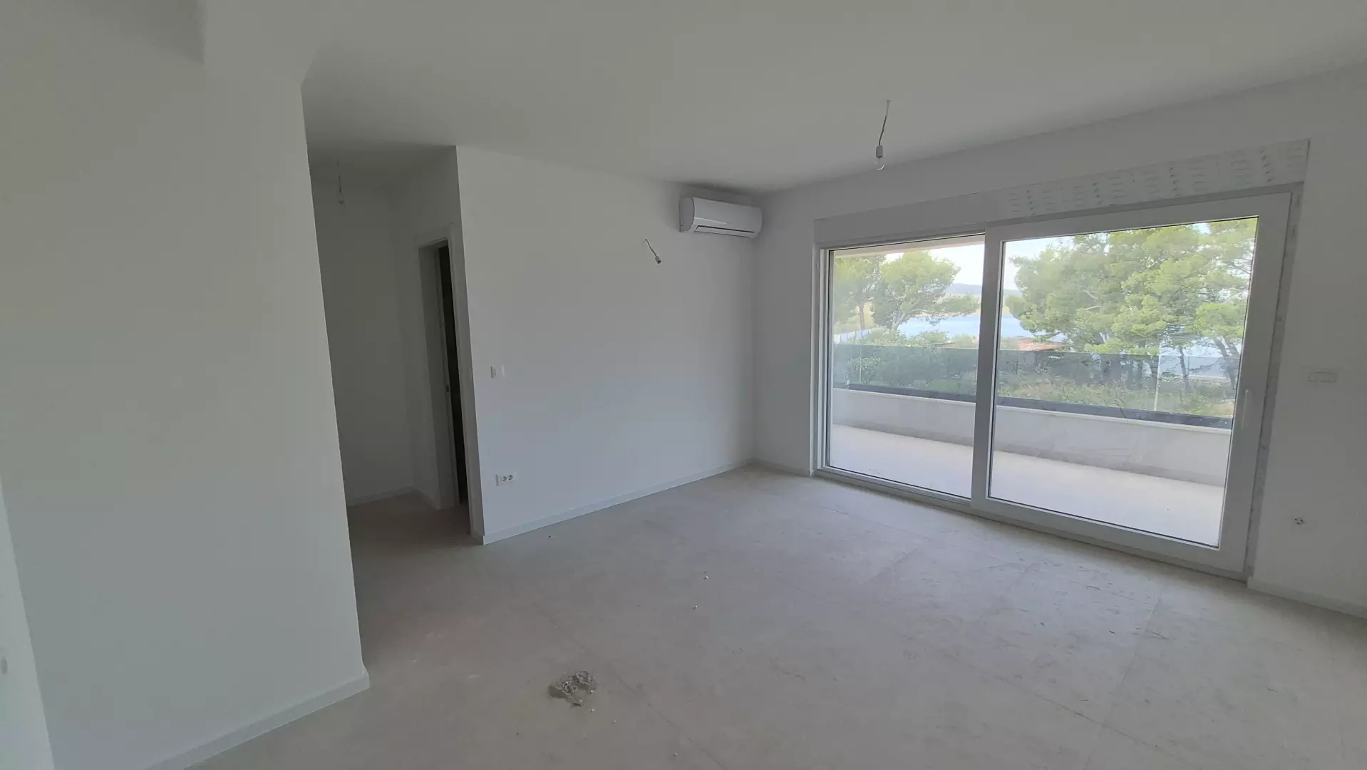 1-bedroom Apartment In Rovanjska, Croatia (53 M²)