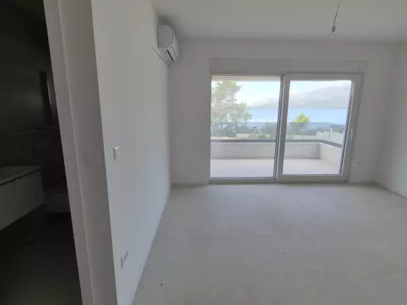 1-bedroom Apartment In Rovanjska, Croatia (53 M²)