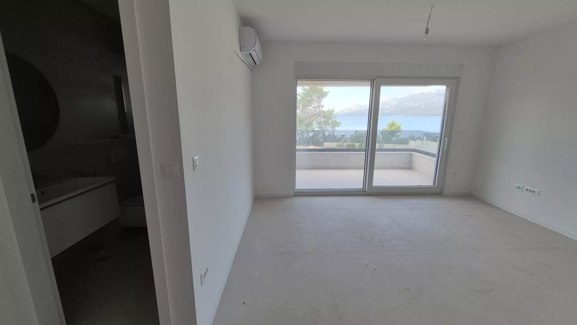 1-bedroom Apartment In Rovanjska, Croatia (53 M²)
