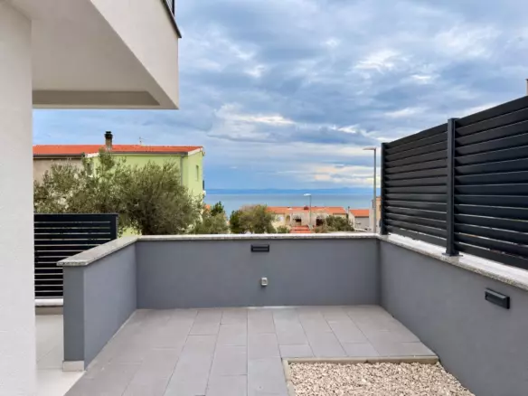 2-bedroom Apartment In Makarska, Croatia (82,74 M²)