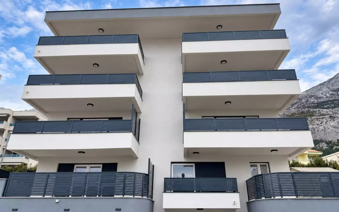 2-bedroom Apartment In Makarska, Croatia (82,74 M²)