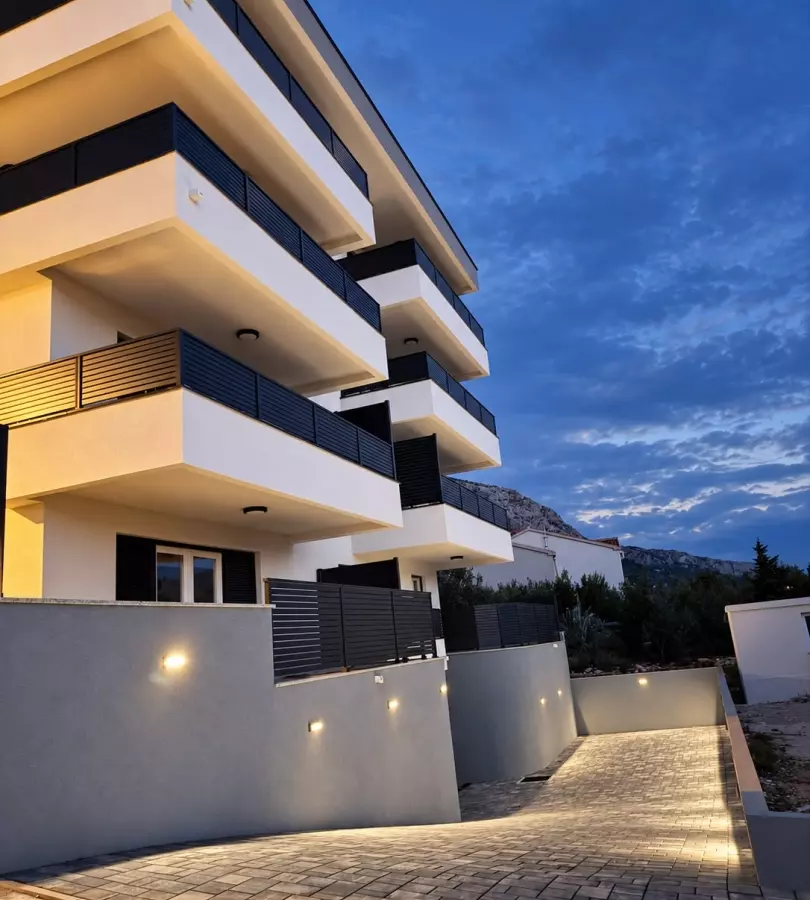 2-bedroom Apartment In Makarska, Croatia (82,74 M²)