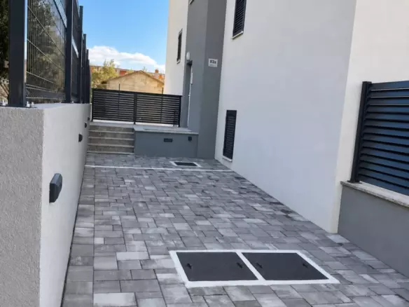 2-bedroom Apartment In Makarska, Croatia (82,74 M²)