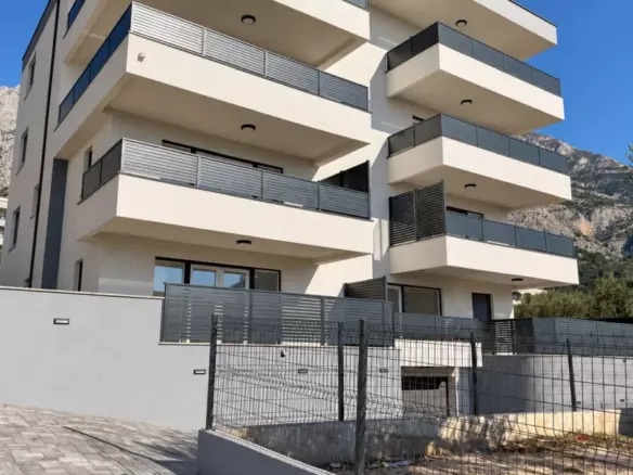 2-bedroom Apartment In Makarska, Croatia (82,74 M²)