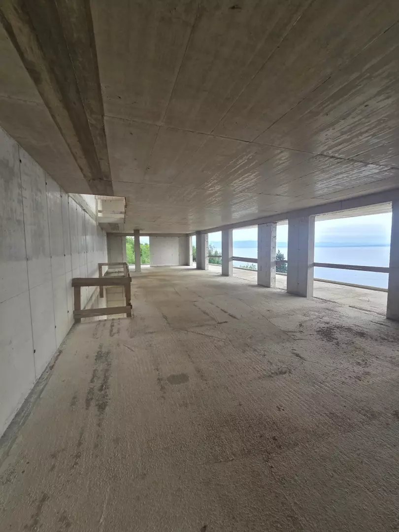 5-bedroom Villa In Medveja, Croatia (450 M²)