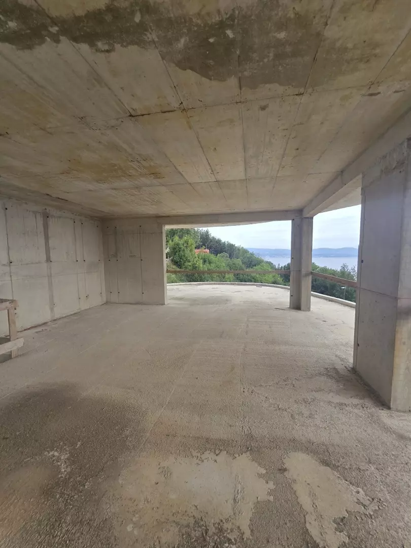 5-bedroom Villa In Medveja, Croatia (450 M²)