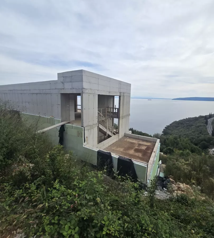 5-bedroom Villa In Medveja, Croatia (450 M²)