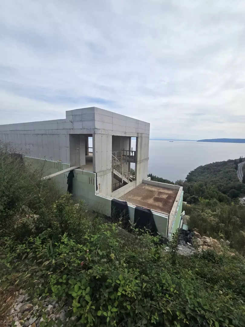 5-bedroom Villa In Medveja, Croatia (450 M²)