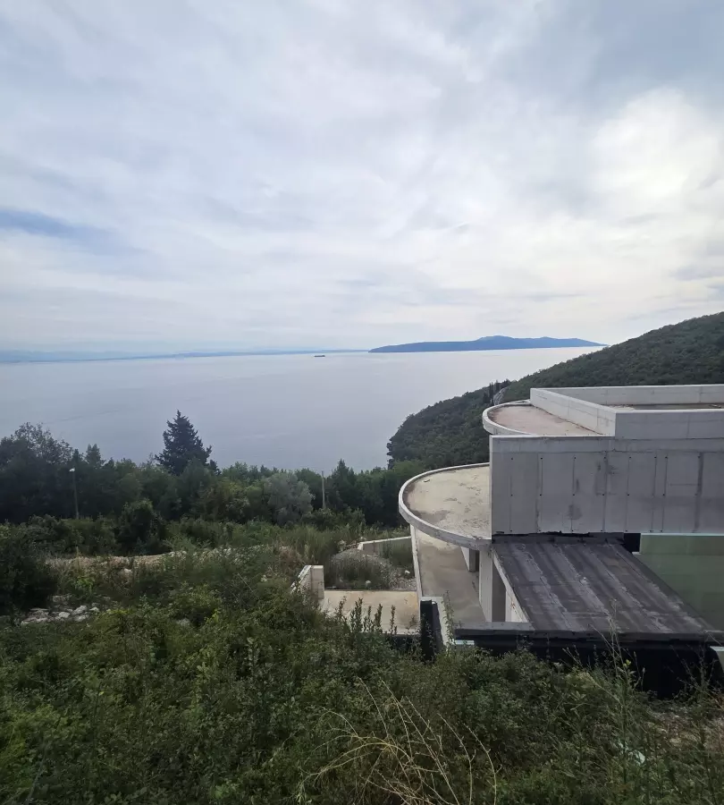 5-bedroom Villa In Medveja, Croatia (450 M²)