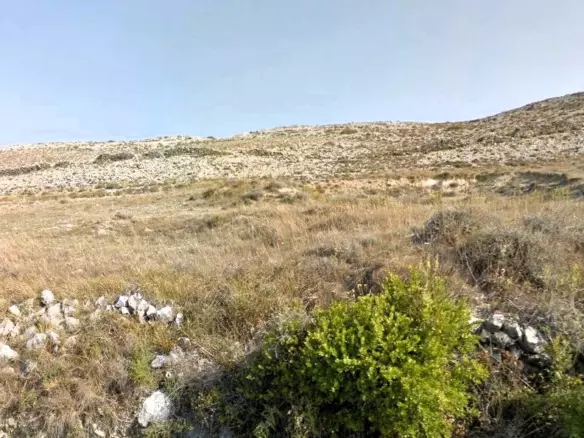 Land In Vlašići, Croatia (696 M²)