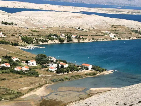 Land In Vlašići, Croatia (696 M²)