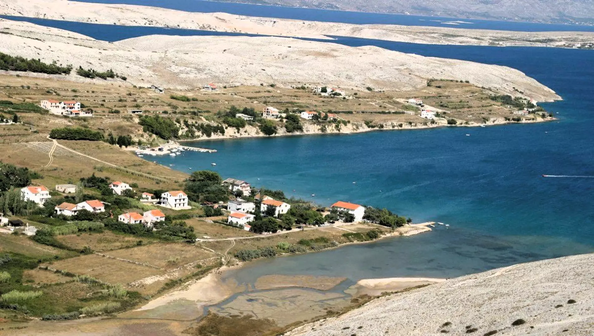 Land In Vlašići, Croatia (696 M²)