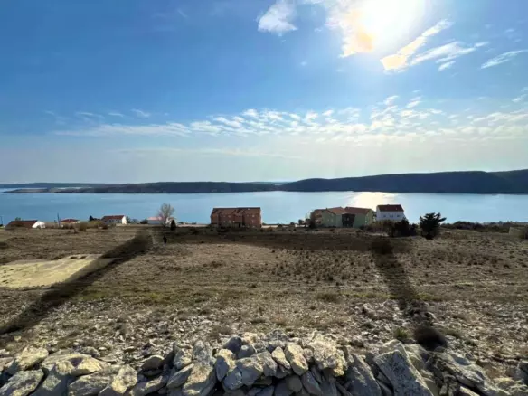 Land In Vlašići, Croatia (696 M²)