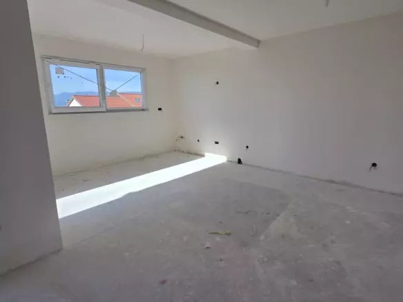 3-bedroom Apartment In Marinići, Croatia (85 M²)