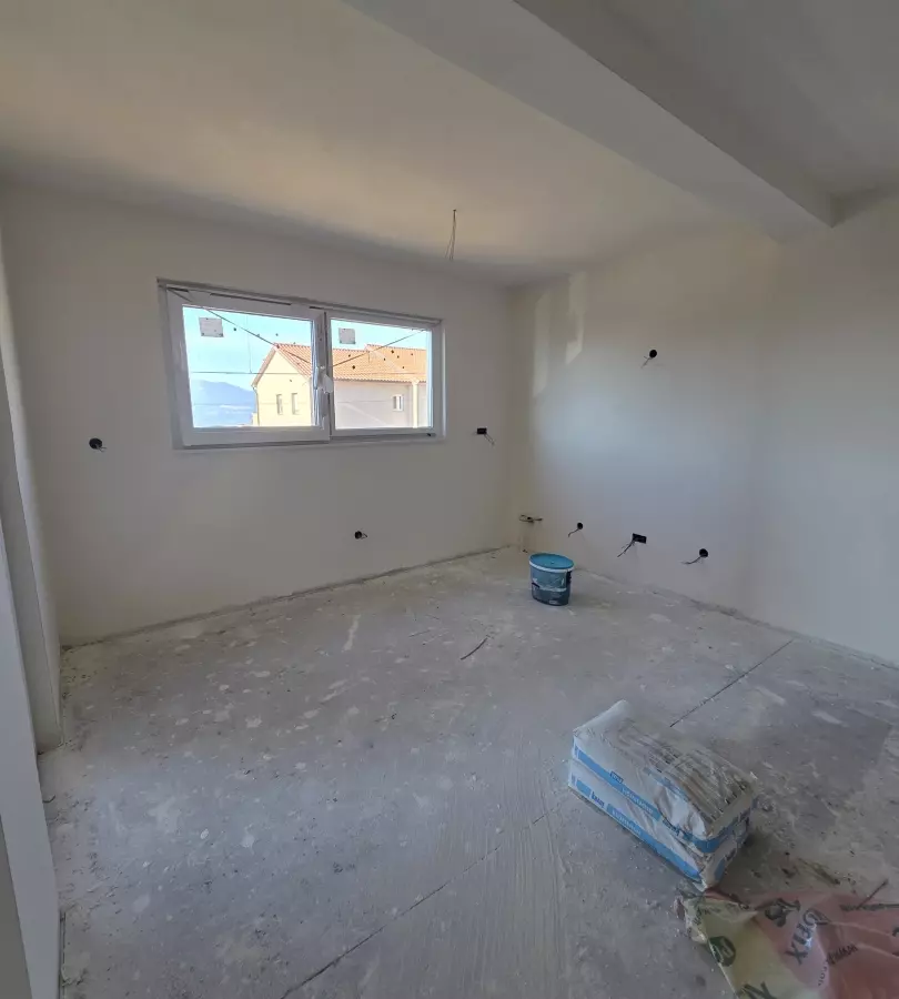 3-bedroom Apartment In Marinići, Croatia (85 M²)