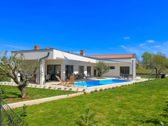 3-bedroom Villa In Rovinj, Croatia (139 M²)