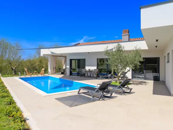 3-bedroom Villa In Rovinj, Croatia (139 M²)