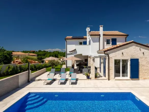 3-bedroom Detached House In Poreč, Croatia (141 M²)