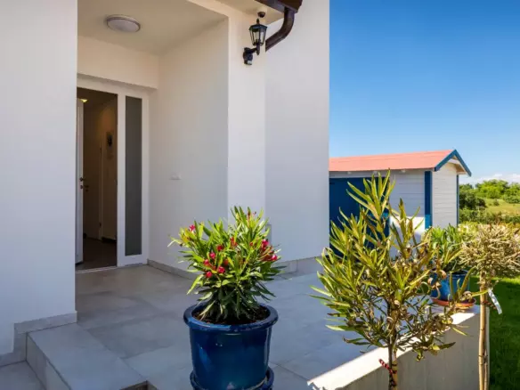 3-bedroom Detached House In Poreč, Croatia (141 M²)