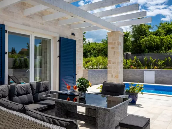 3-bedroom Detached House In Poreč, Croatia (141 M²)