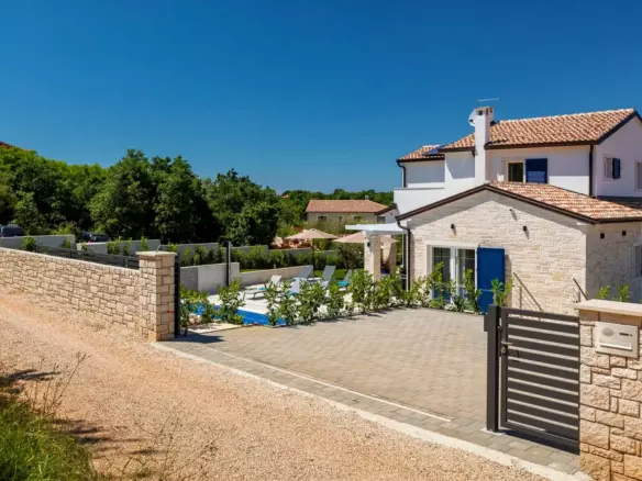 3-bedroom Detached House In Poreč, Croatia (141 M²)