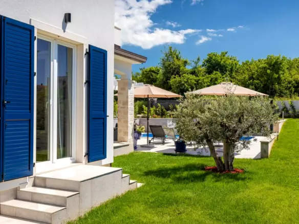 3-bedroom Detached House In Poreč, Croatia (141 M²)