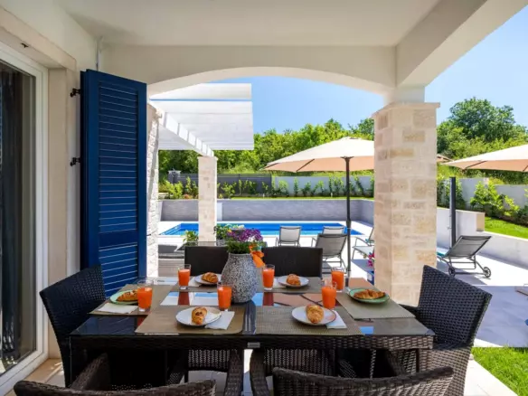 3-bedroom Detached House In Poreč, Croatia (141 M²)