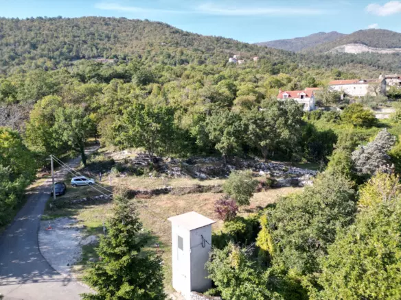 Land In Dobreć, Croatia (1.090 M²)