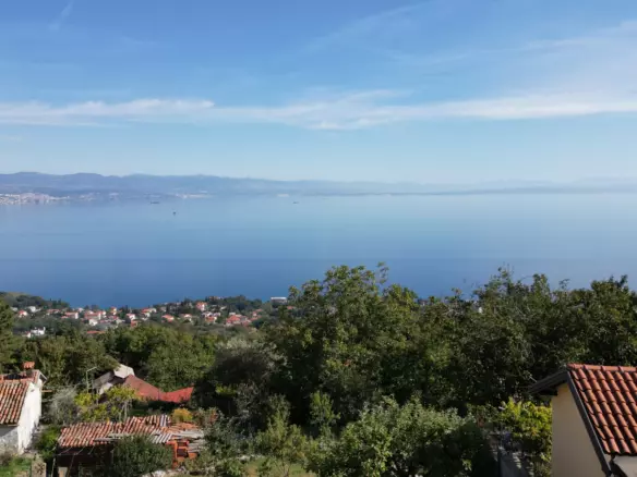 Land In Dobreć, Croatia (1.090 M²)