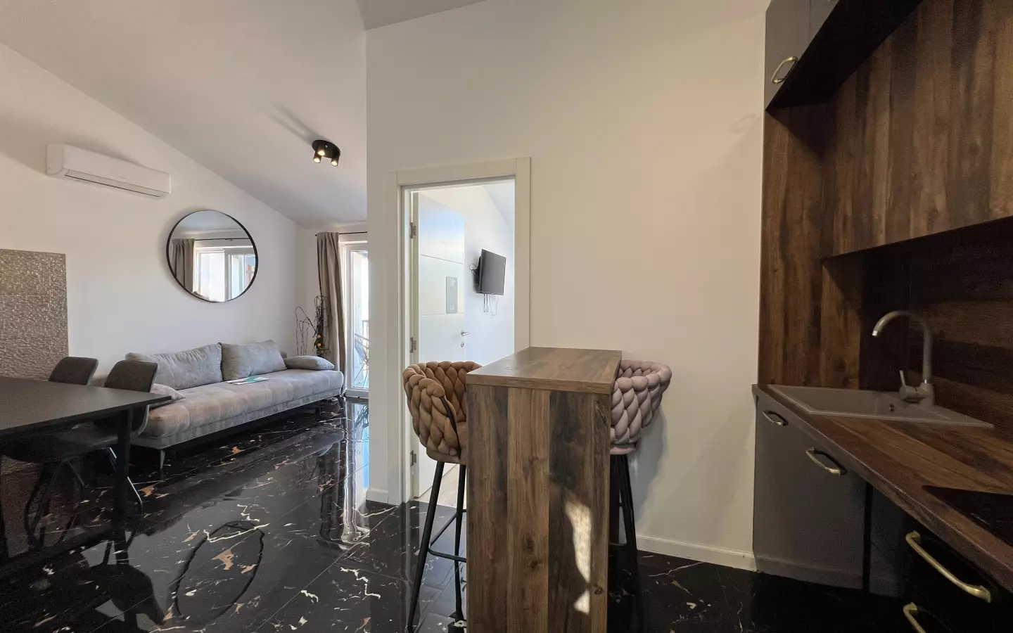 3-bedroom Apartment In Crikvenica, Croatia (161 M²)