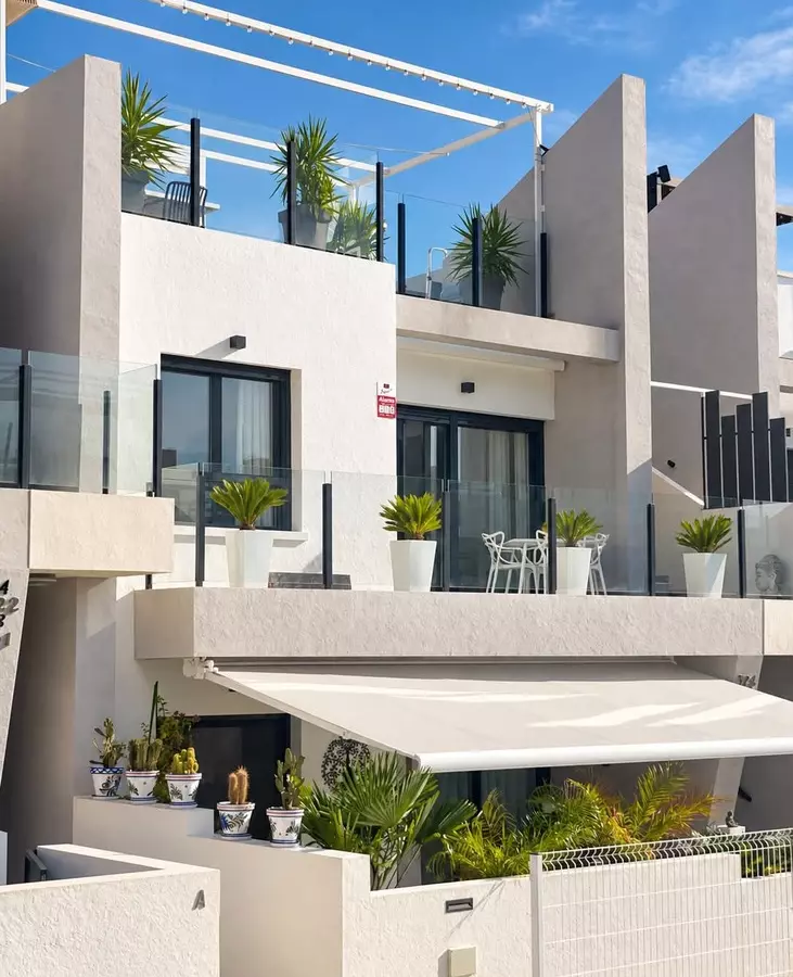 2-bedroom Property In San Miguel De Salinas, Spain (65 M²)