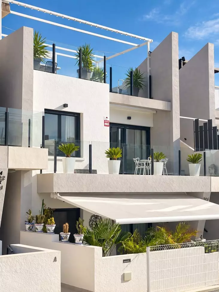 2-bedroom Property In San Miguel De Salinas, Spain (65 M²)