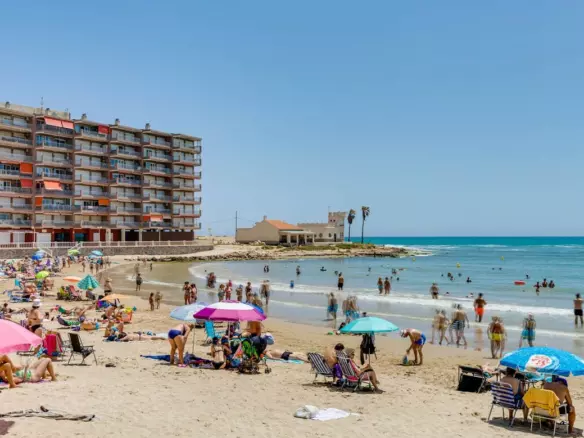 3-bedroom Apartment In Torrevieja, Spain (104 M²)