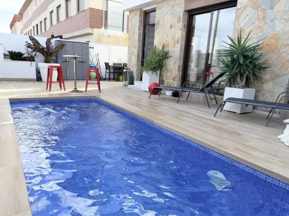 3-bedroom Villa In Orihuela Costa, Spain (80 M²)