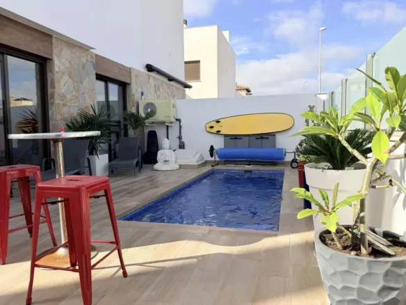 3-bedroom Villa In Orihuela Costa, Spain (80 M²)