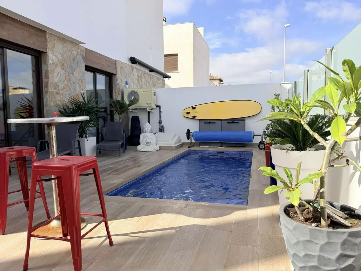3-bedroom Villa In Orihuela Costa, Spain (80 M²)