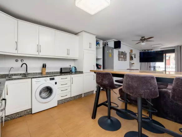 3-bedroom Apartment In Torrevieja, Spain (104 M²)