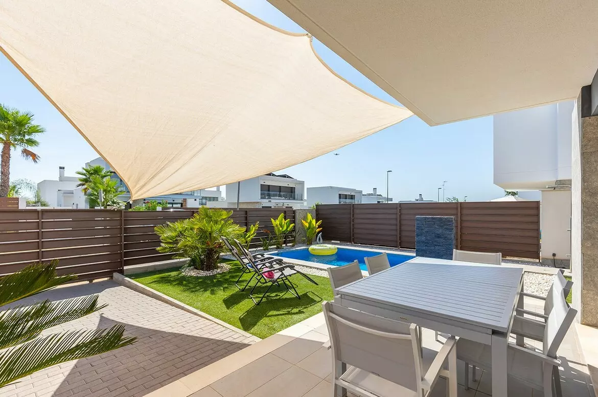 3-bedroom Villa In Orihuela, Spain (105 M²)