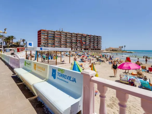 3-bedroom Apartment In Torrevieja, Spain (104 M²)