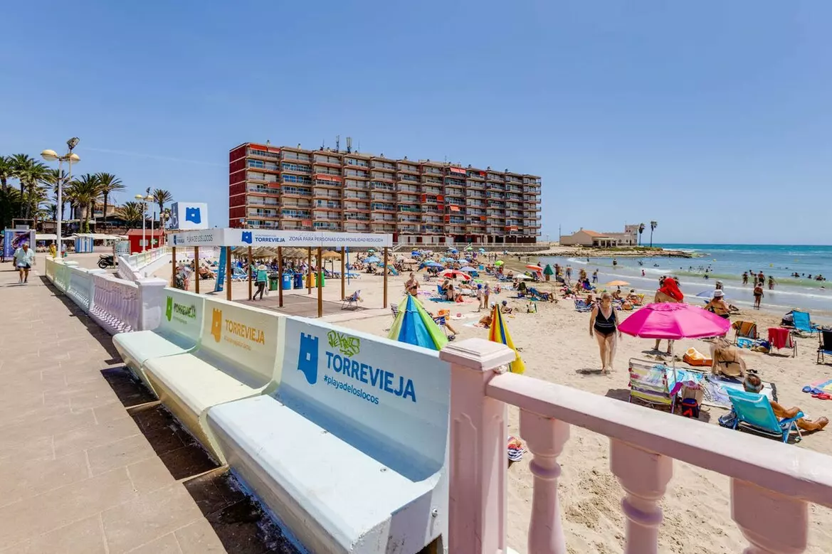 3-bedroom Apartment In Torrevieja, Spain (104 M²)