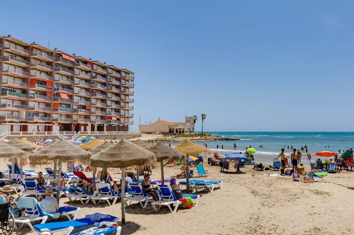 3-bedroom Apartment In Torrevieja, Spain (104 M²)