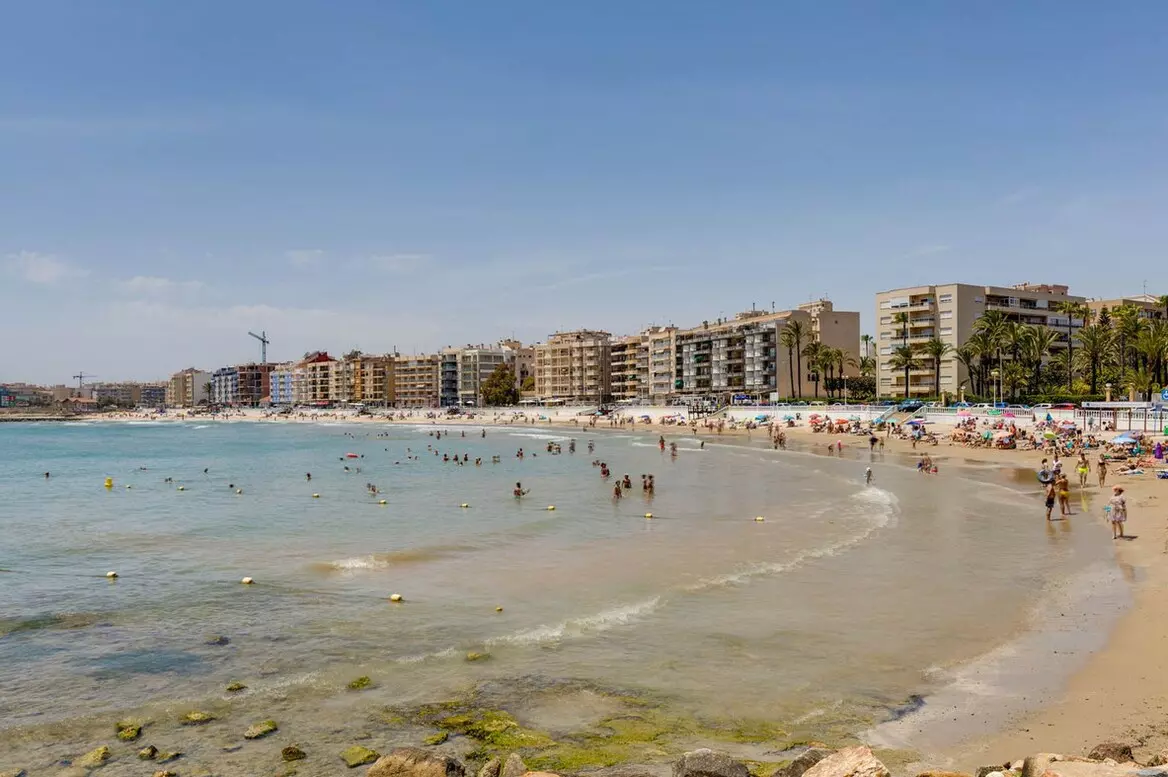 3-bedroom Apartment In Torrevieja, Spain (104 M²)